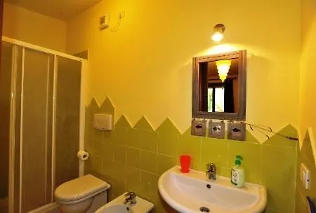 Butterfly House אלגהרו