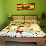 Butterfly House Bed and breakfast